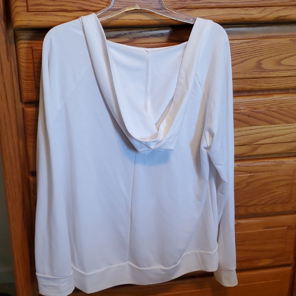 Ladies long sleeve top